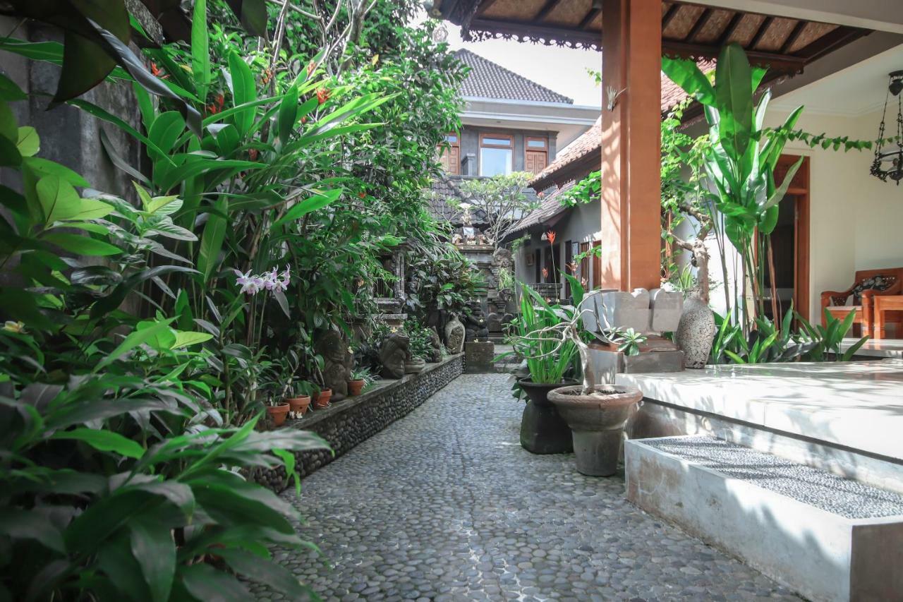 Satya House Ubud Buitenkant foto